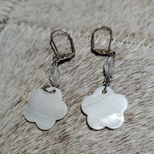 Elegant White Flower Drop Earrings